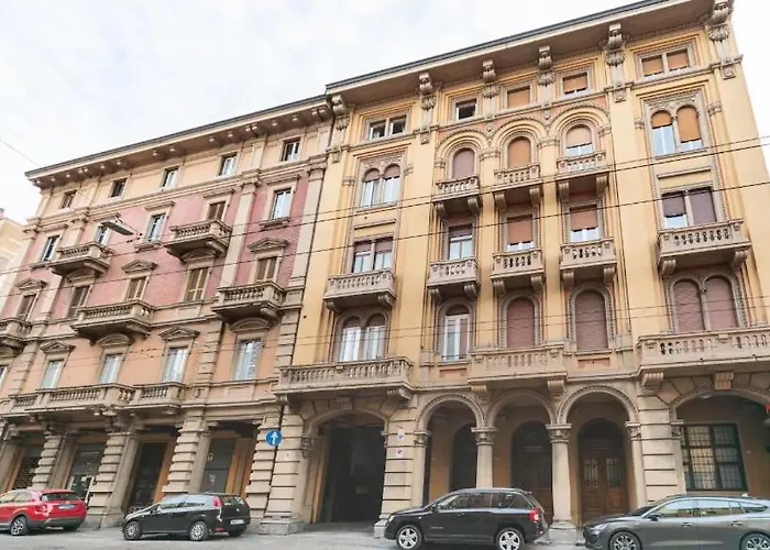 Bilocale In Centro Storico * بولونيا