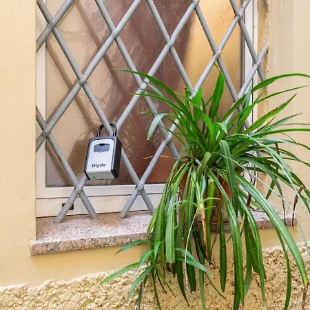 Bilocale In Centro Storico Apartment *